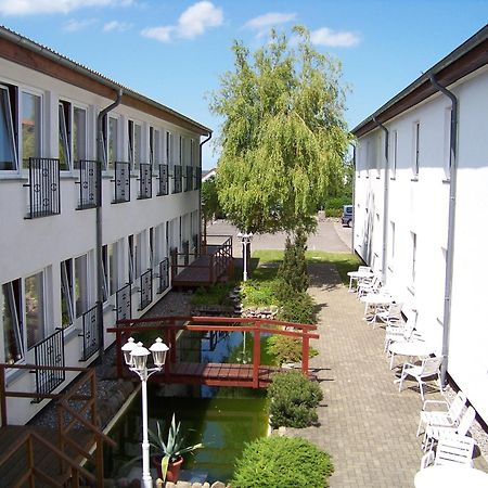 Hotel Ruegen Park Kg Gingst Exterior photo