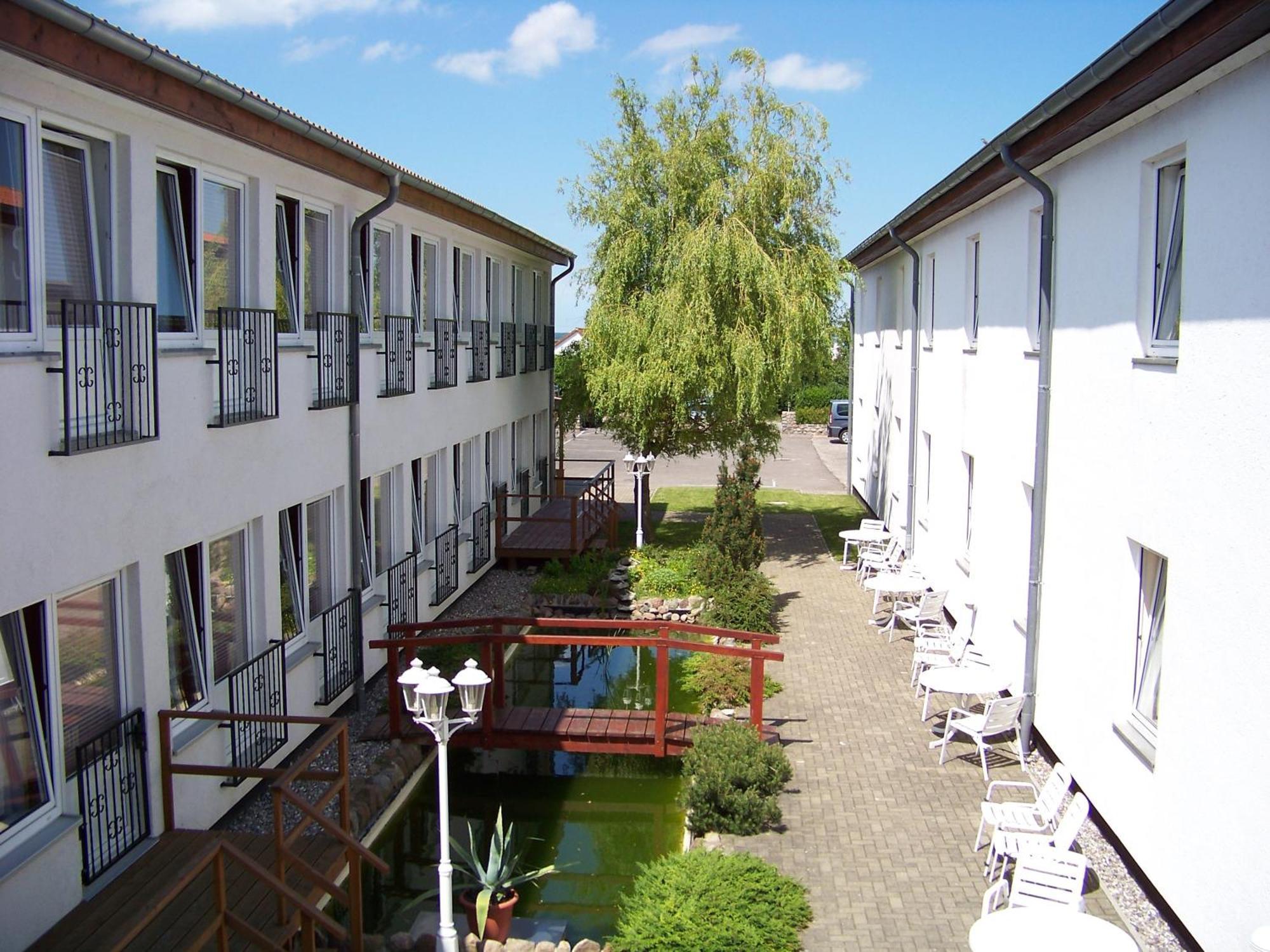 Hotel Ruegen Park Kg Gingst Exterior photo